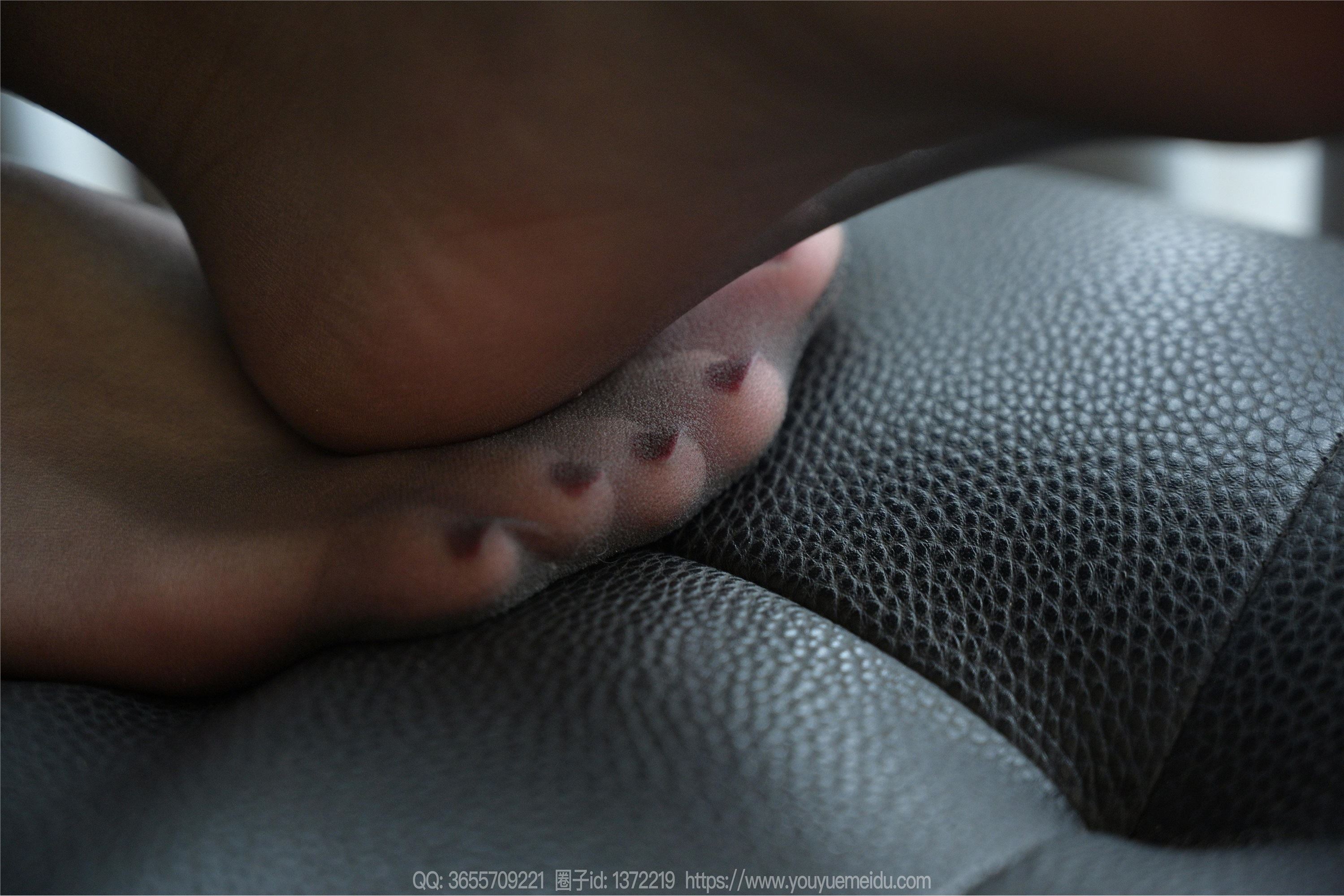 IESS异思趣向  2024.03.19 丝享家 1693 团团《长腿黑执事》